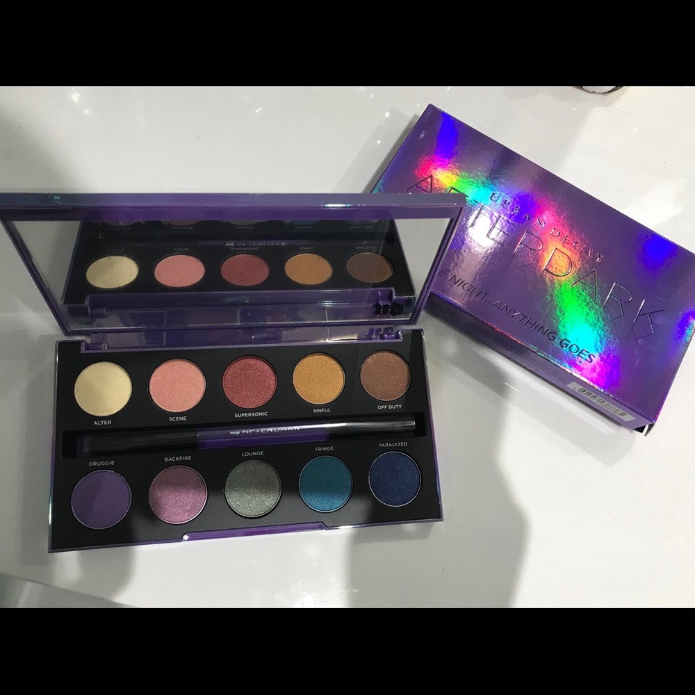 Urban Decay Afterdark Eyeshadow Pallete